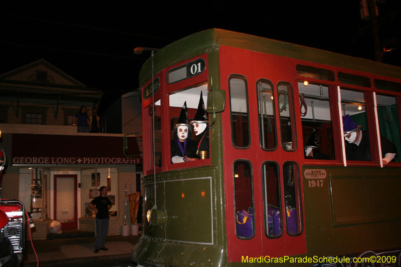 Mystic-Krewe-of-Druids-2009-New-Orleans-Mardi-Gras-0016
