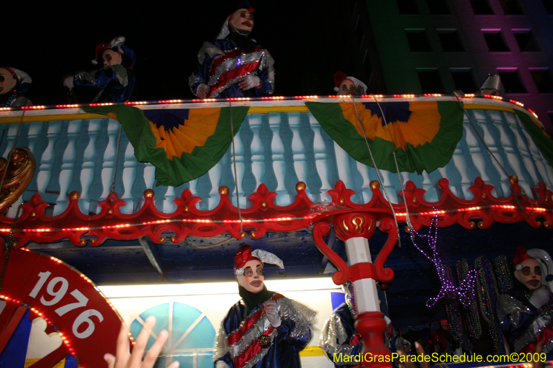 Krewe-of-Endymion-2009-presents-Tales-of-Sleep-and-Dreams-Mardi-Gras-New-Orleans-Super-Krewe-0955