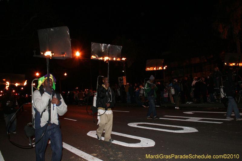 Krewe-of-Endymion-2010-Mardi-Gras-New-Orleans-8175