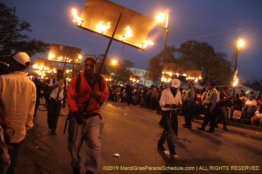 Krewe-of-Endymion-2019-007383