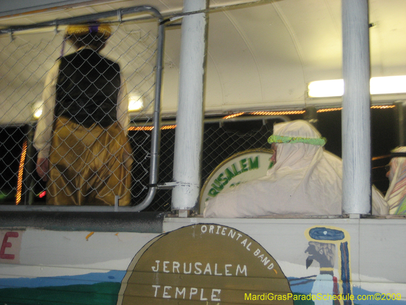 Krewe-of-Eve-2009-Mardi-Gras-Mandeville-Louisiana-0417