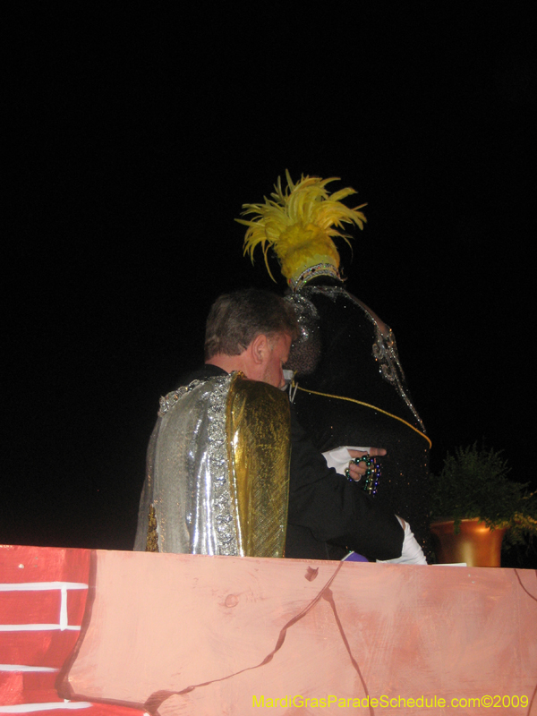 Krewe-of-Eve-2009-Mardi-Gras-Mandeville-Louisiana-0419