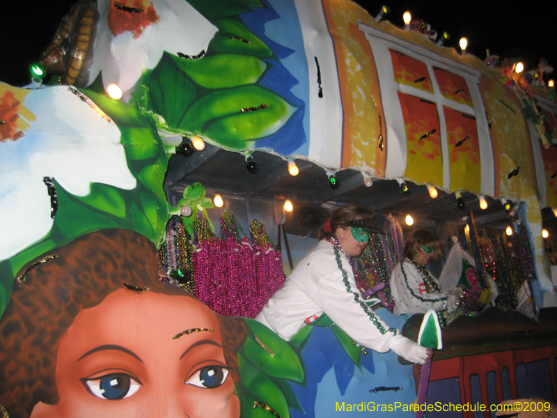Krewe-of-Eve-2009-Mardi-Gras-Mandeville-Louisiana-0421