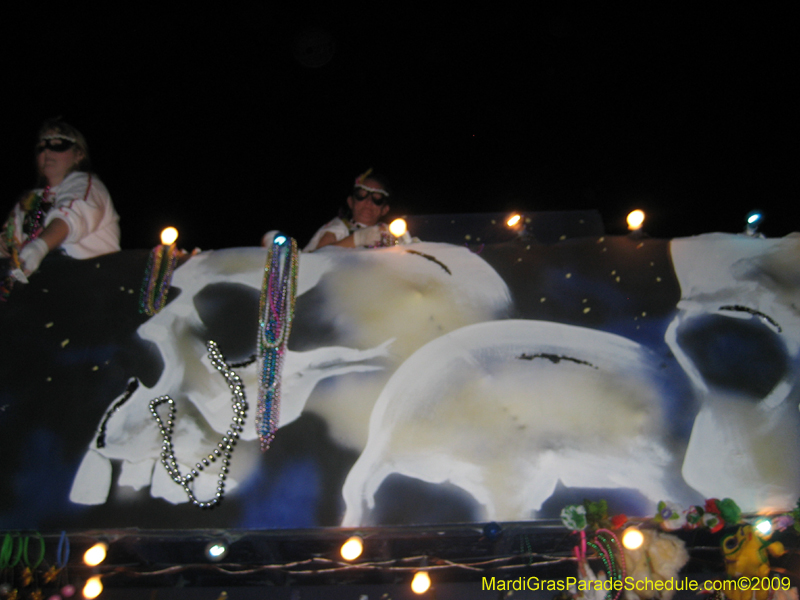 Krewe-of-Eve-2009-Mardi-Gras-Mandeville-Louisiana-0424