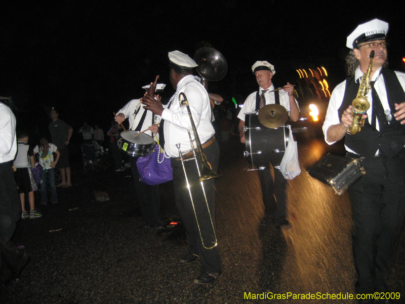 Krewe-of-Eve-2009-Mardi-Gras-Mandeville-Louisiana-0429