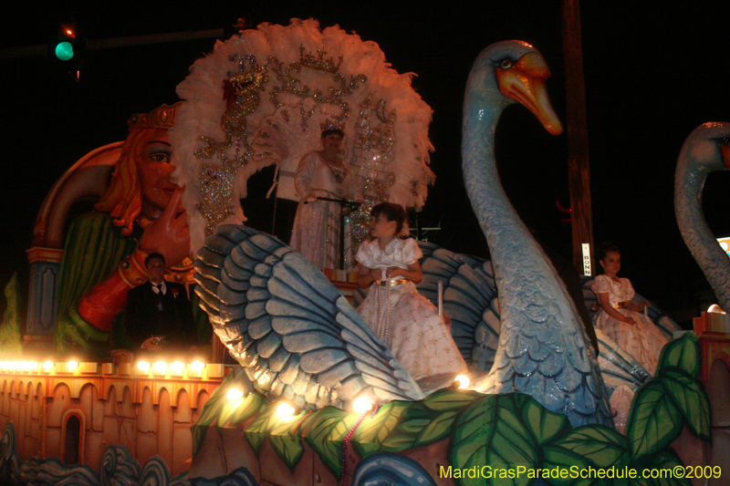 2009-Krewe-of-Excalibur-Mardi-Gras-Metairie-Louisiana-0326
