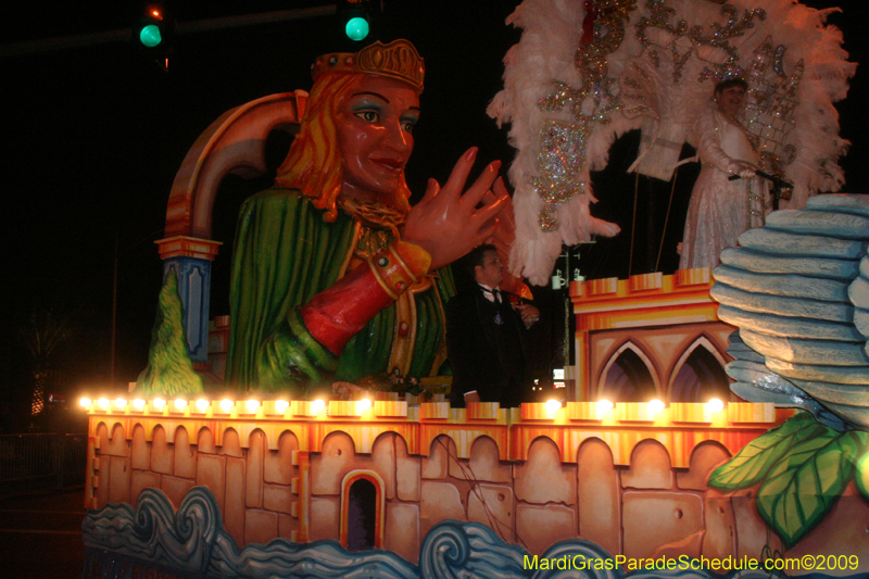 2009-Krewe-of-Excalibur-Mardi-Gras-Metairie-Louisiana-0327
