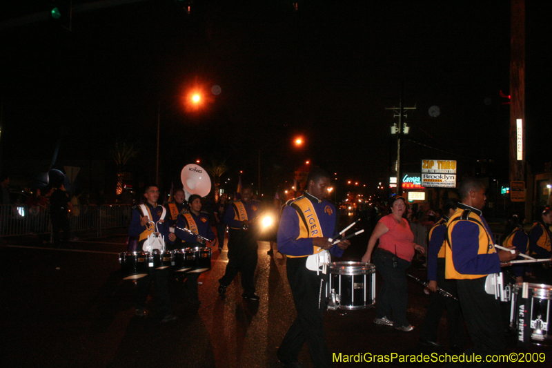 2009-Krewe-of-Excalibur-Mardi-Gras-Metairie-Louisiana-0342