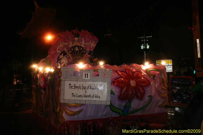 2009-Krewe-of-Excalibur-Mardi-Gras-Metairie-Louisiana-0376