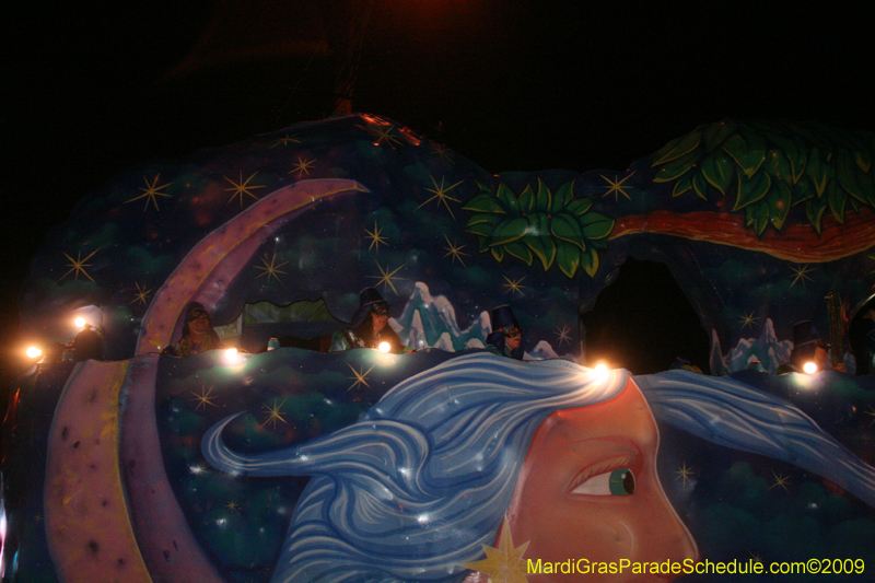 2009-Krewe-of-Excalibur-Mardi-Gras-Metairie-Louisiana-0391
