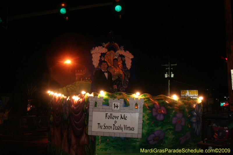 2009-Krewe-of-Excalibur-Mardi-Gras-Metairie-Louisiana-0398