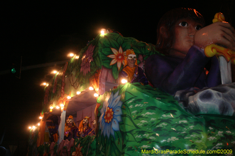 2009-Krewe-of-Excalibur-Mardi-Gras-Metairie-Louisiana-0403
