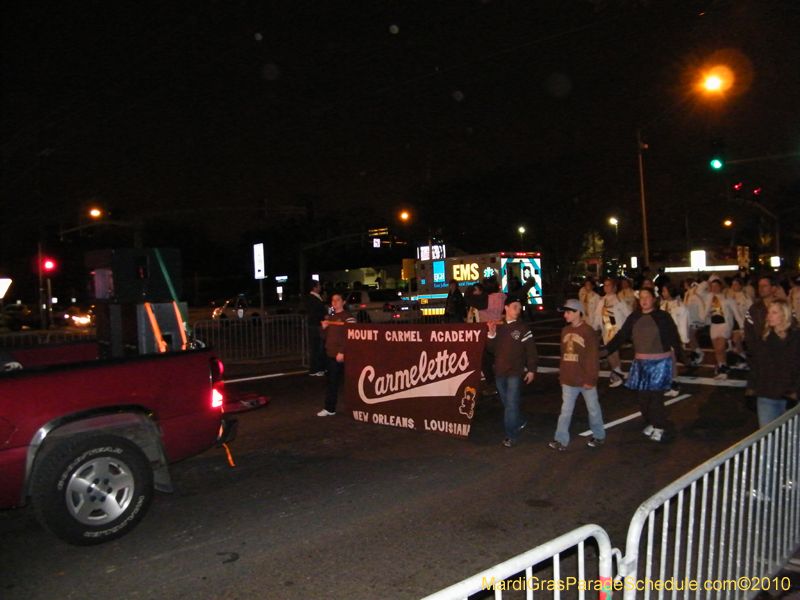 Krewe-of-Excalibur-2010-Mardi-Gras-Metairie-7561