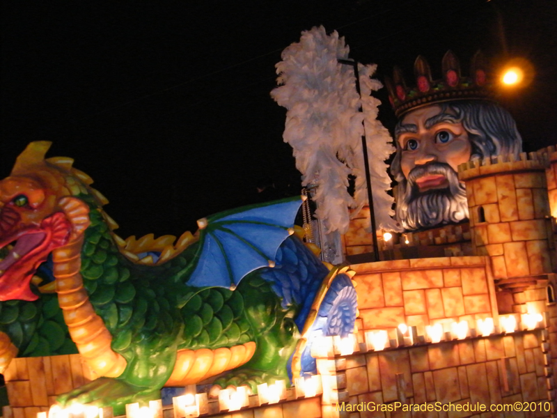 Krewe-of-Excalibur-2010-Mardi-Gras-Metairie-7566