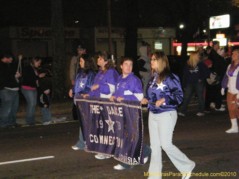 Krewe-of-Excalibur-2010-Mardi-Gras-Metairie-7573