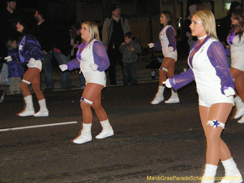 Krewe-of-Excalibur-2010-Mardi-Gras-Metairie-7575