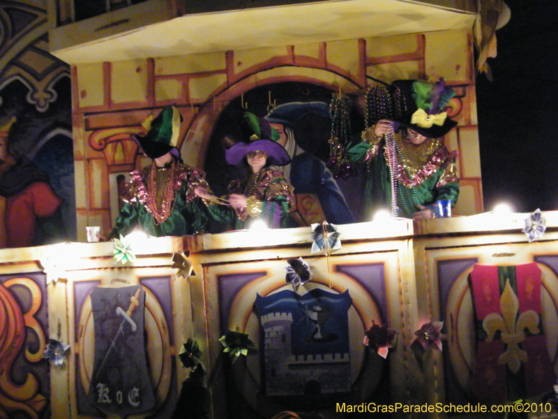 Krewe-of-Excalibur-2010-Mardi-Gras-Metairie-7582