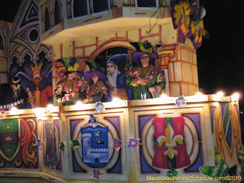 Krewe-of-Excalibur-2010-Mardi-Gras-Metairie-7583