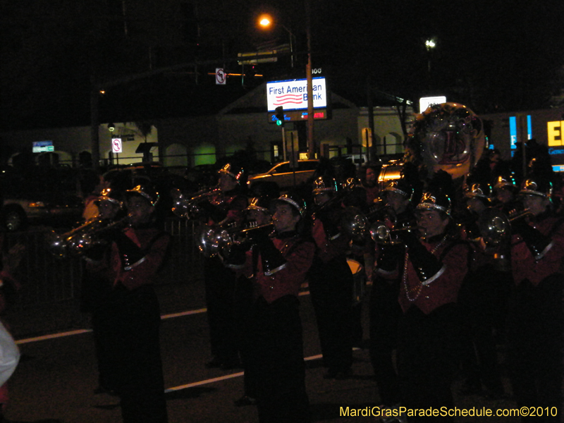 Krewe-of-Excalibur-2010-Mardi-Gras-Metairie-7596