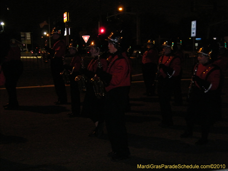 Krewe-of-Excalibur-2010-Mardi-Gras-Metairie-7598