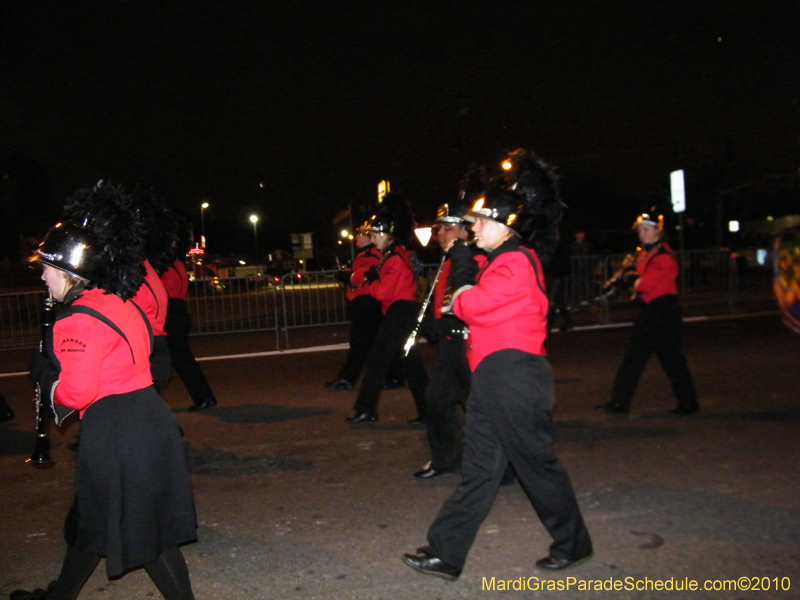 Krewe-of-Excalibur-2010-Mardi-Gras-Metairie-7600