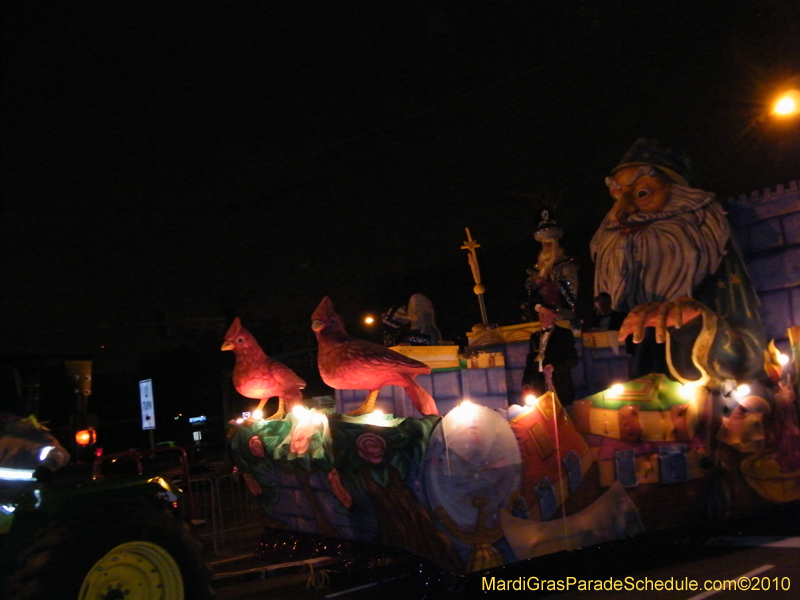 Krewe-of-Excalibur-2010-Mardi-Gras-Metairie-7602