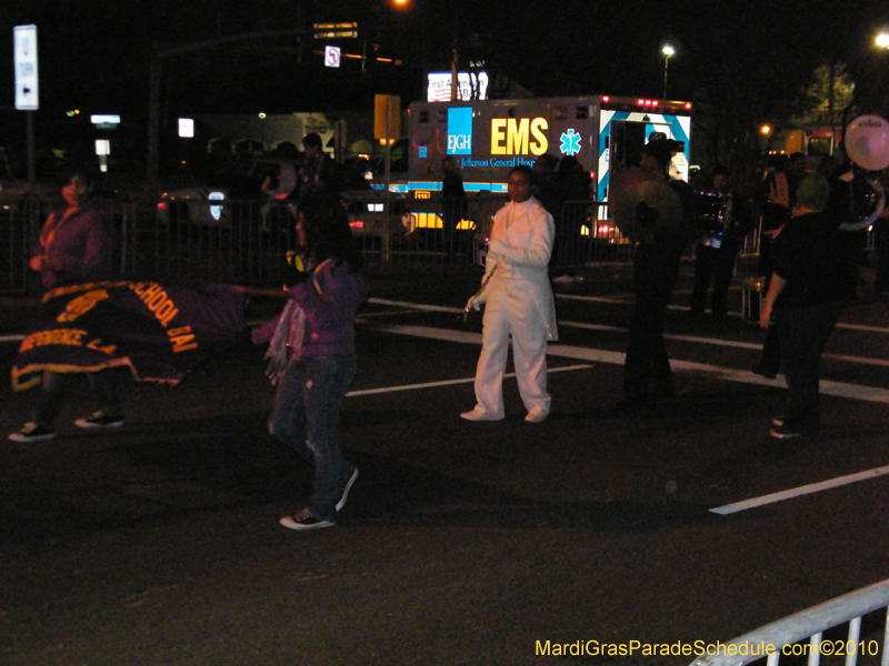 Krewe-of-Excalibur-2010-Mardi-Gras-Metairie-7605