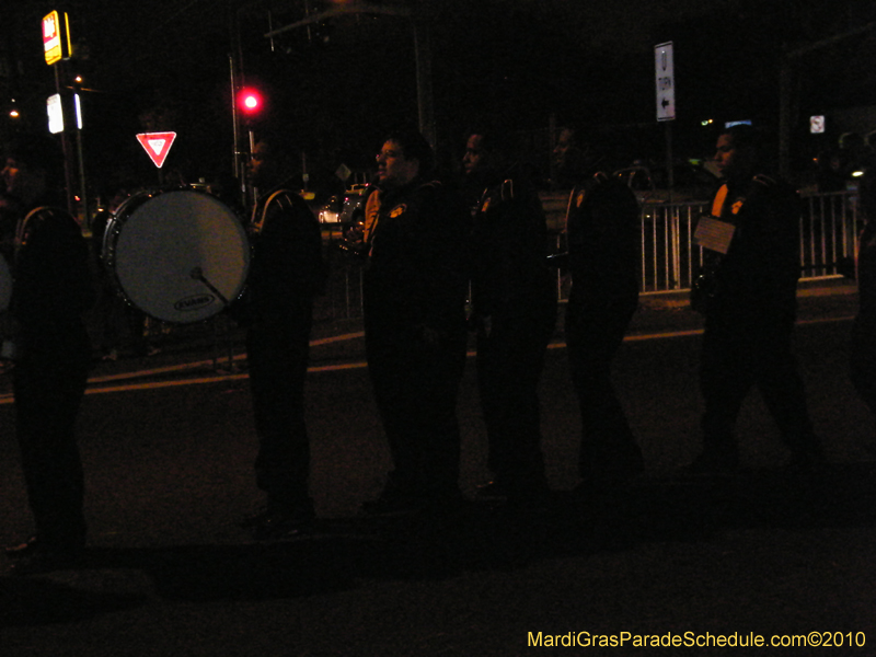 Krewe-of-Excalibur-2010-Mardi-Gras-Metairie-7606