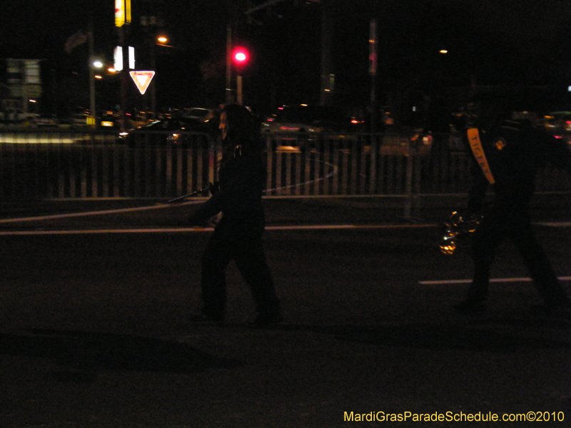 Krewe-of-Excalibur-2010-Mardi-Gras-Metairie-7607