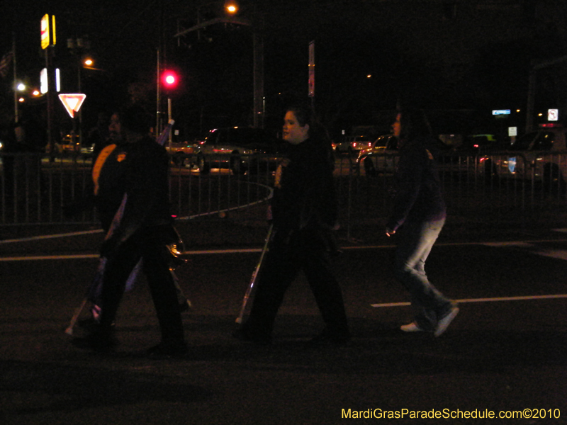 Krewe-of-Excalibur-2010-Mardi-Gras-Metairie-7608