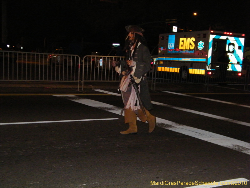 Krewe-of-Excalibur-2010-Mardi-Gras-Metairie-7613