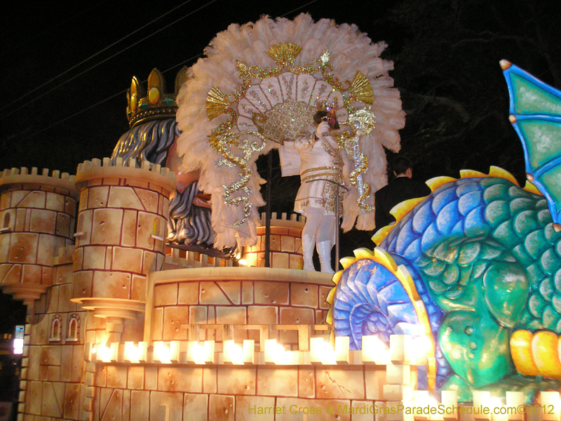 Knights-of-Excalibur-HC-2012-0008