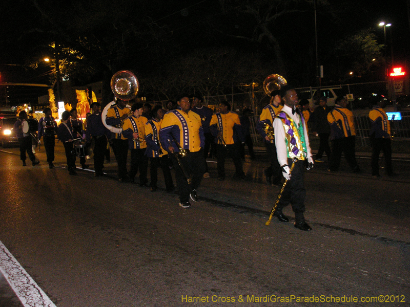 Knights-of-Excalibur-HC-2012-0009