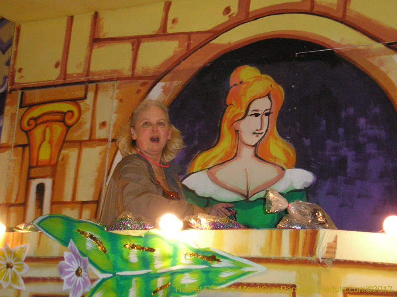 Knights-of-Excalibur-HC-2012-0012