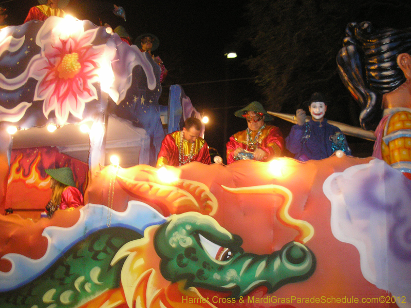 Knights-of-Excalibur-HC-2012-0015