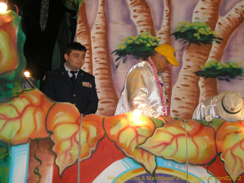 Knights-of-Excalibur-HC-2012-0023