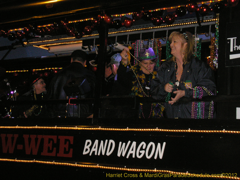 Knights-of-Excalibur-HC-2012-0024