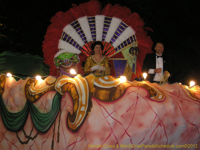 Knights-of-Excalibur-HC-2012-0025