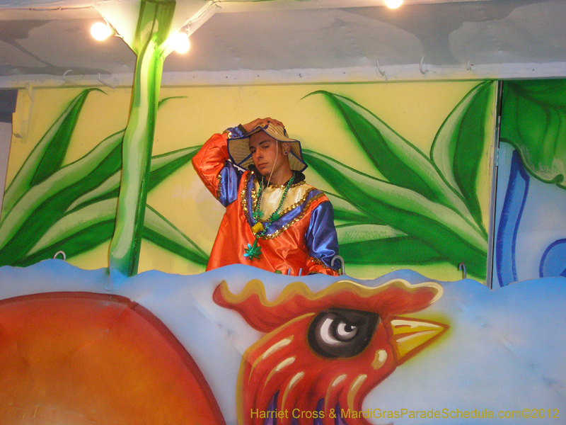 Knights-of-Excalibur-HC-2012-0040