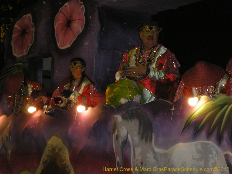 Knights-of-Excalibur-HC-2012-0044