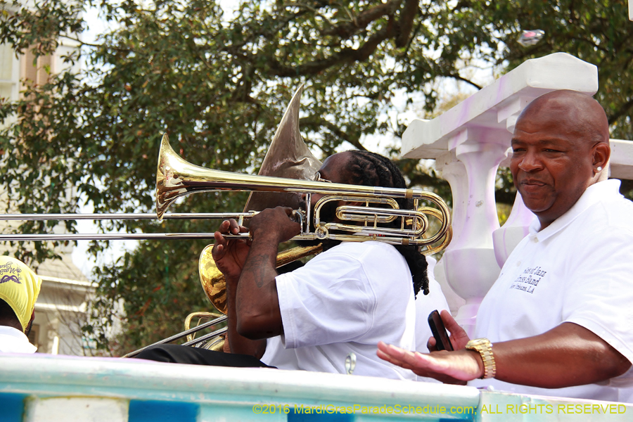 2016-Krewe-of-Femme-Fatale-003286