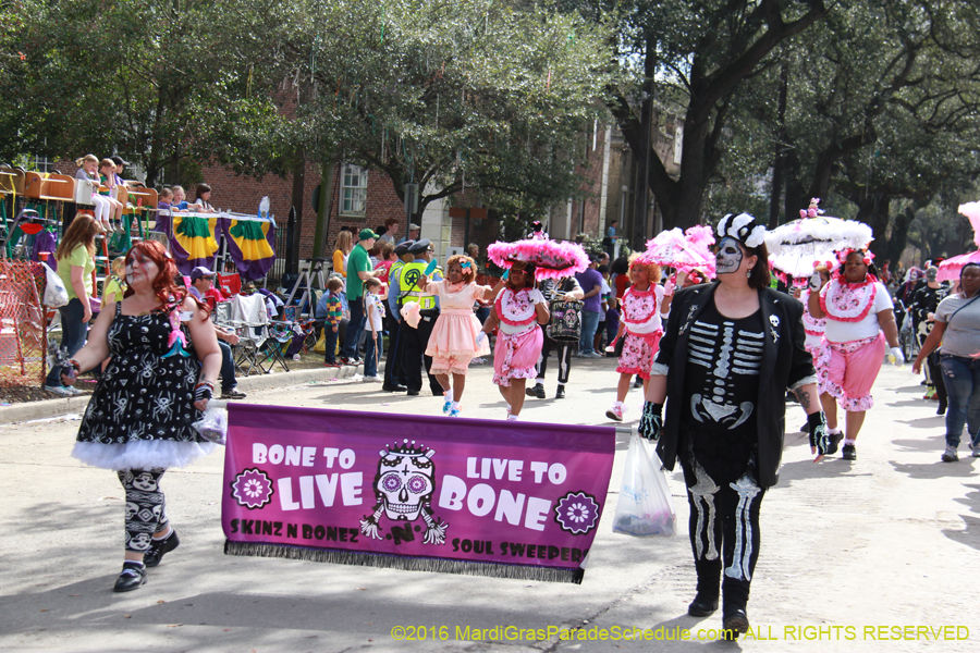 2016-Krewe-of-Femme-Fatale-003368