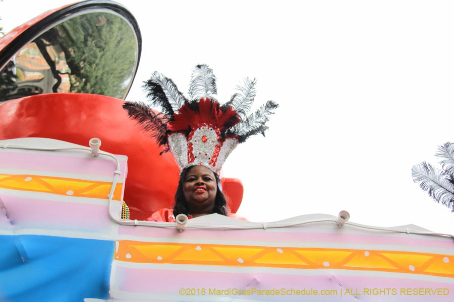 2018-Krewe-of-Femme-Fatale-00002427