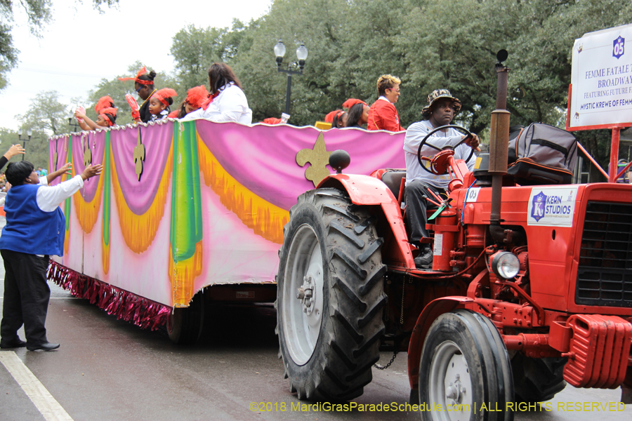 2018-Krewe-of-Femme-Fatale-00002439
