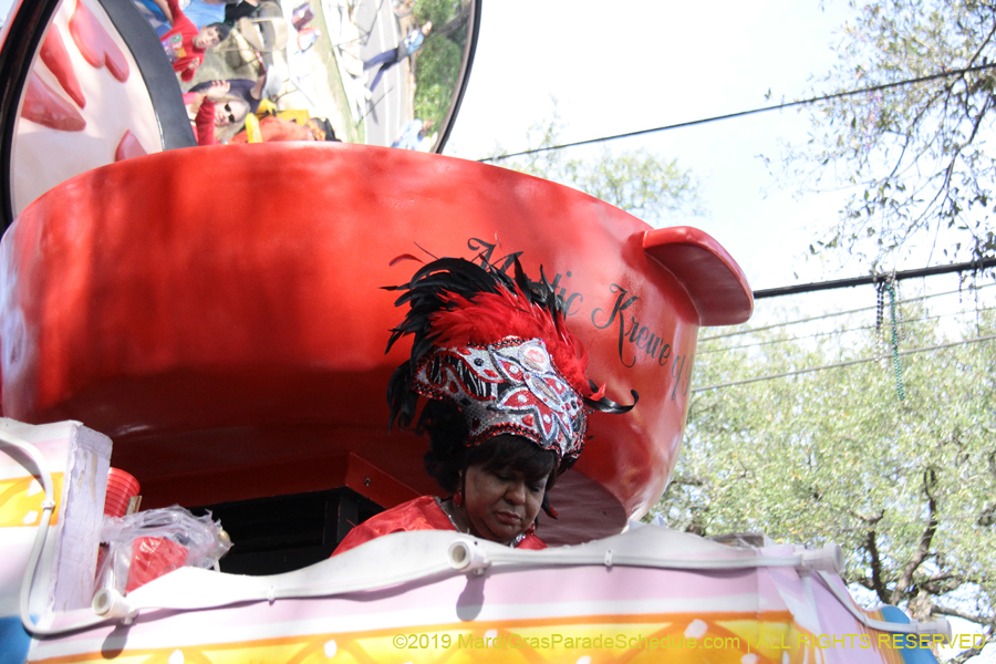 M-Krewe-of-Femme-Fatale-2019-002745