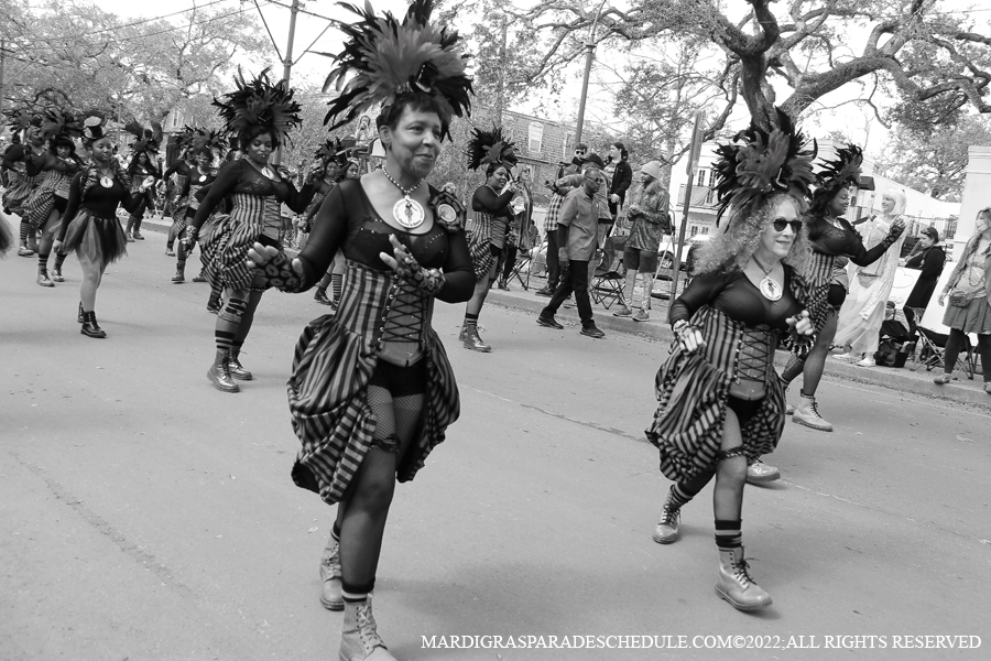 Krewe-of-Femme-Fatale-00018-2022