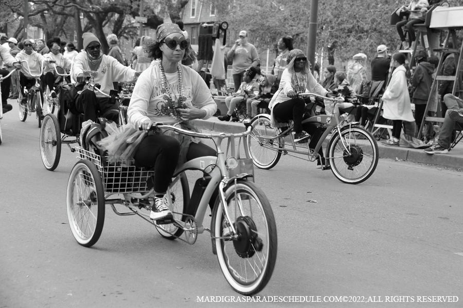 Krewe-of-Femme-Fatale-00030-2022