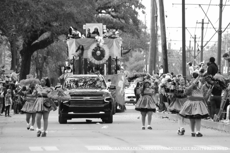 Krewe-of-Femme-Fatale-00049-2022