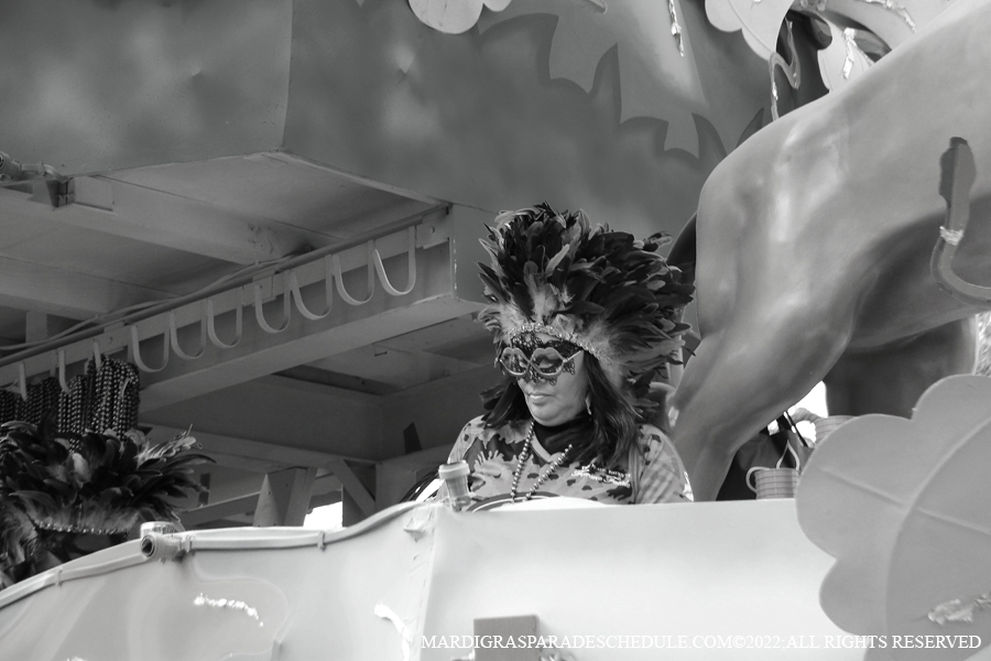 Krewe-of-Femme-Fatale-00116-2022