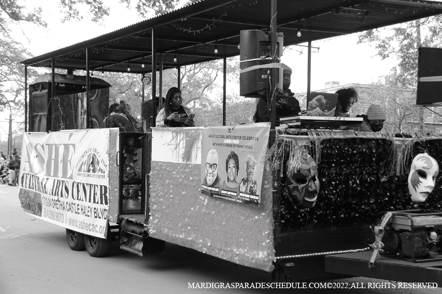 Krewe-of-Femme-Fatale-00122-2022